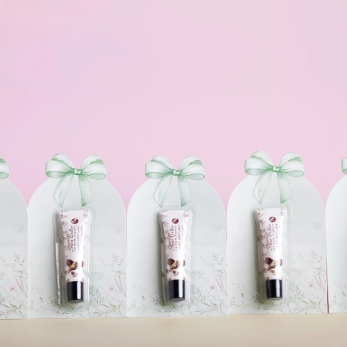 مجموعة توزيعات مرطب الشفاه بالشيا - كرت بدون نصوص - (5 قطع)