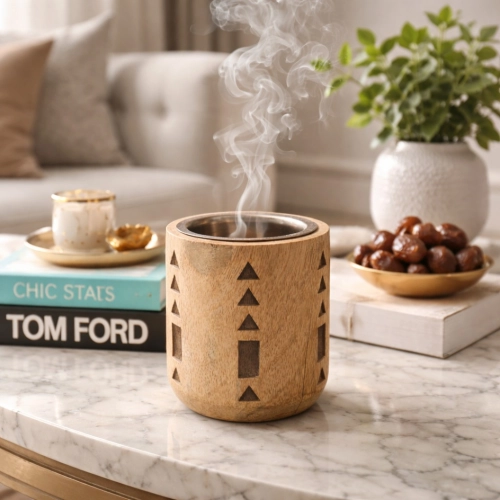 مبخرة خشبية اسطوانية بنقوش